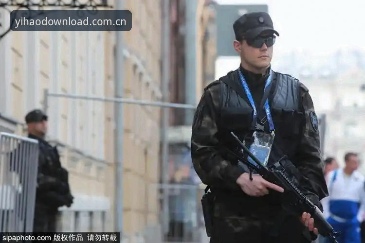 世界杯安保策略调整详解：从英警员缩减看赛事组织新趋势